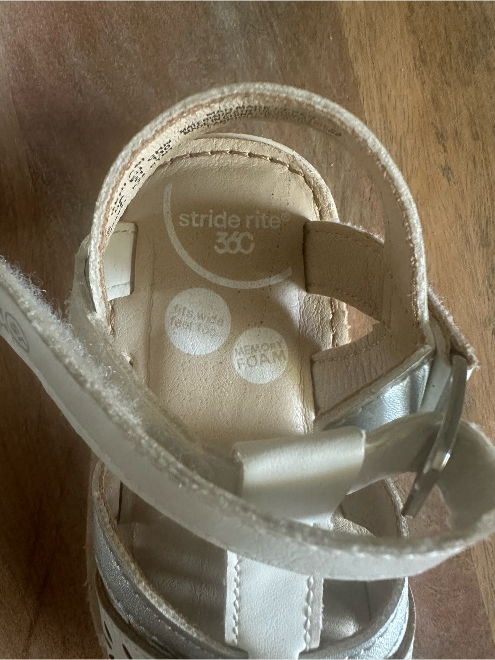 Stride Rite 360 Toddler Girls White & Silver Sandals Size 5 Hook & Loop - Picture 5 of 7